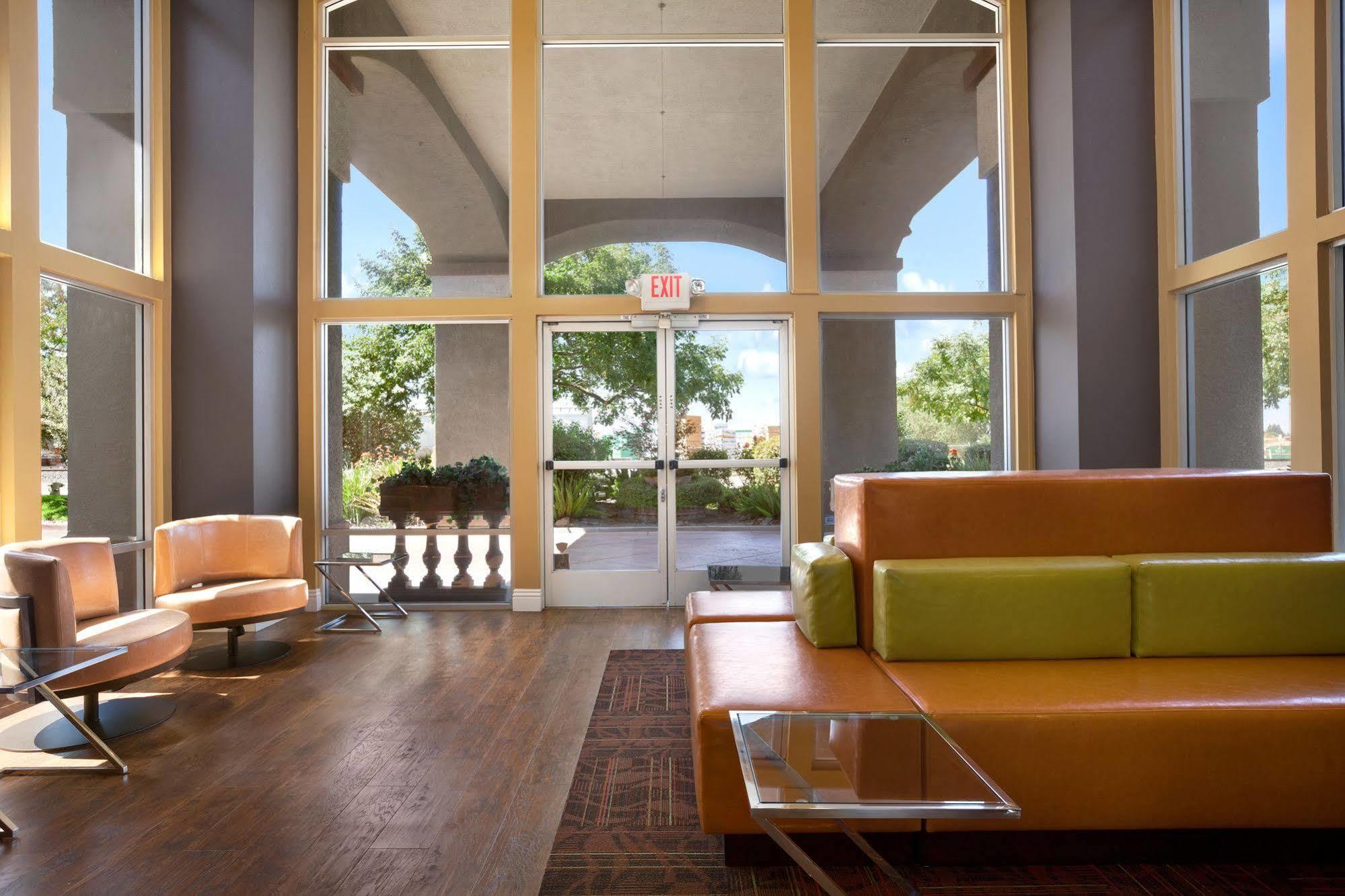 Baymont By Wyndham Modesto Salida Hotel Exterior photo